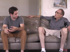 Avsugning, Bystig, Otrohet, Långt ner i halsen, Sätta munkavle på, Latina, Slick, Piercing