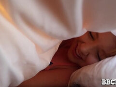 Nero, Da dietro, Famiglia, Tette naturali, Punto di vista pov, Cavalcando, Rasata, Tette