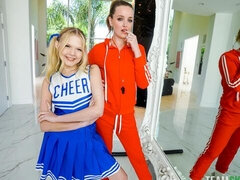 핑거링, 키스, 레즈비언, 랑제리, 보지, 면도된, 스트리핑, 젖가슴