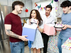 Culo, Verga grande, Mamada, Morena, Tetas naturales, Flaco, Adolescente, Tetas