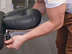 아기, 큰 음경, 큰 가슴, 흑갈색 머리, 크림파이, 귀여운, 기름