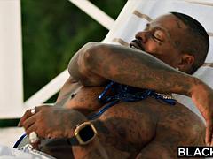 Azjatka, Piękna, Duży kutas, Duże cycki, Obciąganie, Brunetka, Obciąganie, Wielorasowy