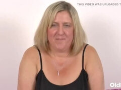 Британки, Парочка, Европейки, Зрелые, Мамочка, Голышом, Сосущие, Сиськи