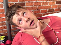 Большой член, Блондинки, Британки, Глубокая глотка, Латиноамериканки, Мастурбация, Кричащие, Молоденькие