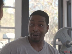 In den arsch, Arsch, Blasen, Betrug, Gehörnter ehemann, Kehlenfick, Sporthalle, Tätowierung