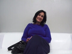 Amateur, Gros seins, Brunette brune, Mature, Mère que j'aimerais baiser, Pov