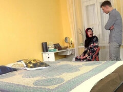 Slaapkamer, Grote lul, Pijpbeurt, Hondjeshouding, Mager, Tatoeage, Tiener, Tieten likken