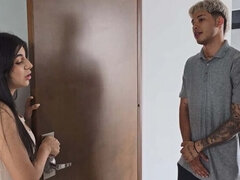 Hot Colombian Wife Cheats with Neighbor - Danner Mendez & Jessica Osorio