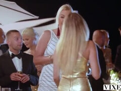 Большие сиськи, Минет, Брюнетки, Сперма на лице, Ласковые ручки, Лизание, Киски, Наездница