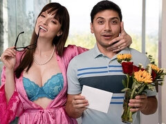 Schlafzimmer, Grosser arsch, Grosse titten, Blasen, Braunhaarige, Hundestellung, Milf, Titten