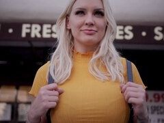 Kukk suging, Sæd i munnen, Sperm skott, Milf, Mamma, Stemor