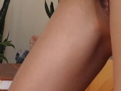 Beauté, Grosse bite, Gros seins, Sucer une bite, Brunette brune, Éjaculer dans la bouche, Lingerie, Pov