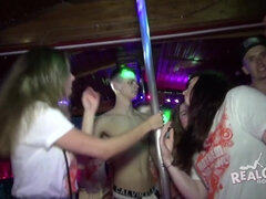 18 anos, Festa, Adolescente