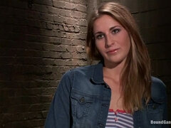 Anál, Dvojitá penetrácia, Fetiš, Hd, Poníženie, Otrok, Zrezanie, Kozičky