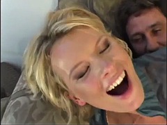 Anális szex, Szőke, Régebbi évjáratú pornó