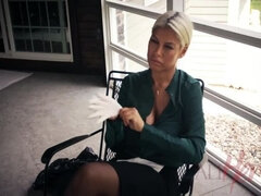 18 éves, Tekintélyes didik, Gesztenyebarna, Német, Érett feleség, Természetes mellek, Szabadban, Fenekelés