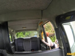 Amatorka, Samochód, Styl na pieska, Twarzowy, Palcówka, Lizanie, Punkt widzenia, Cycki