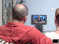 Kukk suging, Brunette, Briller, Runke, Latina, Milf, Trekant