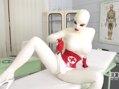 Fetissi, Sormetus, Korkokengät, Orgasmi, Ajeltu, Soolo, Piiskaava, Lelut