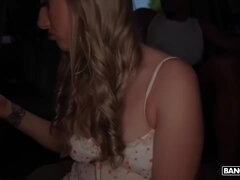 Hatalmas hátsó, Monumentális dákó, Szőke, Pénisz, Fétis, Hd, Fajok közötti, Tetkó