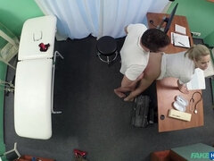 Amatorka, Tyłek, Obciąganie, Lekarz, Obciąganie, Pielęgniarka, Cipka, Jednolity