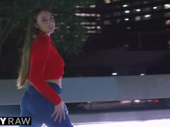 In den arsch, Arsch, Aus dem arsch in den mund, Braunhaarige, Aufs gesicht abspritzen, Orgasmus, Weibliche ejakulation, Spielzeuge