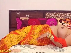 18 éves, Amatőr, Ázsiai, Hatalmas hátsó, Pár, Kőkemény, Hd, Indiai