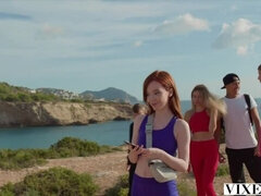 Gorge profonde, En levrette, Léchez, Piscine, Rousse roux, Chevaucher, Maigrichonne, Nénés