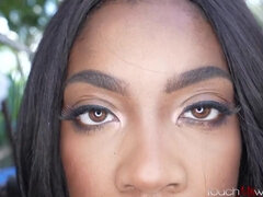 Grote kont, Zwart, Pijpbeurt, Rondborstig, Interraciaal, Biljart, Gezichtspunt, Vrouw