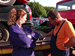 Broken car? Give the mechanics a hit 2