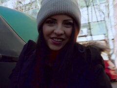 Kuřba, Brunetka, Na pejska, Hd, Přírodní prsa, Venku, Vyholené, Kozičky