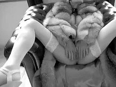 Dominante vrouw, Hakken, Masturbatie, Rijpe lesbienne, Moeder die ik wil neuken, Roken, Kousen