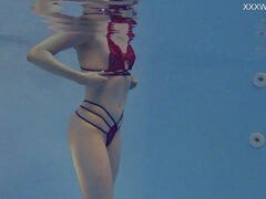 Fétis, Nagylány, Fehérnemű, Medence, Orosz, Egyedül, Begyek, Víz alatt