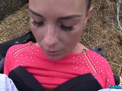 Amatør, Røv, Sort, Brunette, Bukser, Udendørs, Pov, Realitet