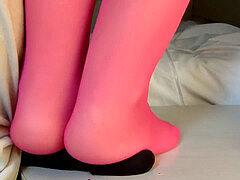 イく瞬間, 足コキ