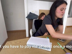 18, Korkokengät, Kotitekoinen, Latinankieli, Lesbo, Sukkahousut, Pillu, Teini