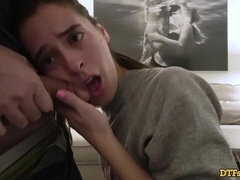 Stor pik, Pik sutte, Hundestilling, Naturlige bryster, Mager, Teenager, Bryster