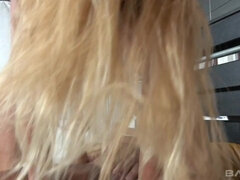 Sucer une bite, Femme couguar, Tir de sperme, En levrette, Mamie, Branlette thaïlandaise, Mature, Mère que j'aimerais baiser