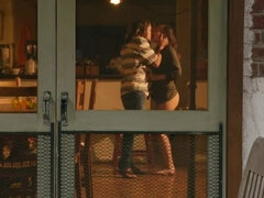 Kuřba, Brunetka, Péro, Kuchyne, Výprask, Vonku, Pička, Kozičky