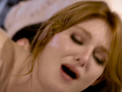 Kjole, Onani, Naturlige bryster, Fisse, Røvhåret, Shoes, Sluge, Kone