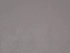 Ameriški, Umazano govorjenje, Ženska dominacija, Prvoosebno snemanje seksa, Solo