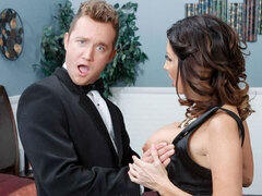 Cutie brunette Tara Holiday gets nicely fucked by a large penis