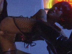 Elegant Kaylani Lei makes a guy blow his load on her face