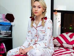 18, Amatör, Stor stjärt, Stora tuttar, Fingering, Naturliga tuttar, Mager, Strippning