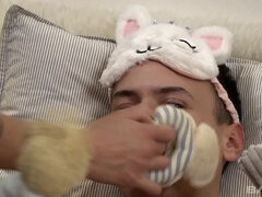 18 let, Brunetka, Creampie, Stříkání spermatu, Spodní prádlo, Piercing, Tetování, Teenka