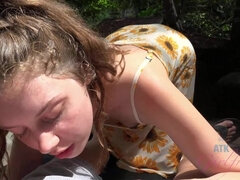 Kuřba, Brunetka, Creampie, Šaty, Priateľka, Na verejnosti, Pička, Fajčenie