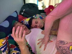 Kuřba, Dvojitá penetrácia, Masturbácia, Vychudnutá, Ponožky, Sólo, Švédska rojka, Kozičky