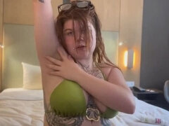 Brat, Sperma, Siadanie na twarzy, Femdom, Hardcore, Pirsing, Cipka, Rudowłosa