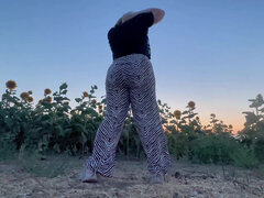 18, Amatéri, Bbw, Veľký zadok, Fetiš, Vonku, Sólo, Teenka