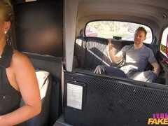 Amatőr, Amerikai, Gépkocsi, Pénisz, Kézimunka, Nyalás, Szabadban, Nuni